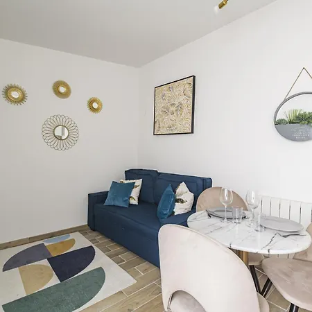 Pentagone 1 Prive Lägenhet *