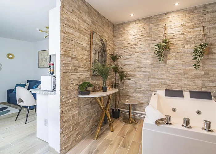 Pentagone 1 Prive * Reims